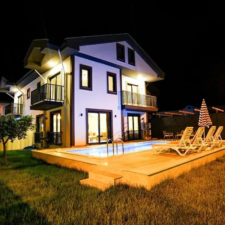 Dalyan With Private Pool For Rent A Very Special In Nature Dalaman Caretta فيلة *